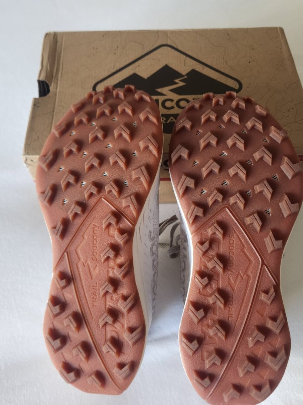 NIB Women's Saucony Peregrine 15 trail shoes 7.5 - Picture 6 of 13
